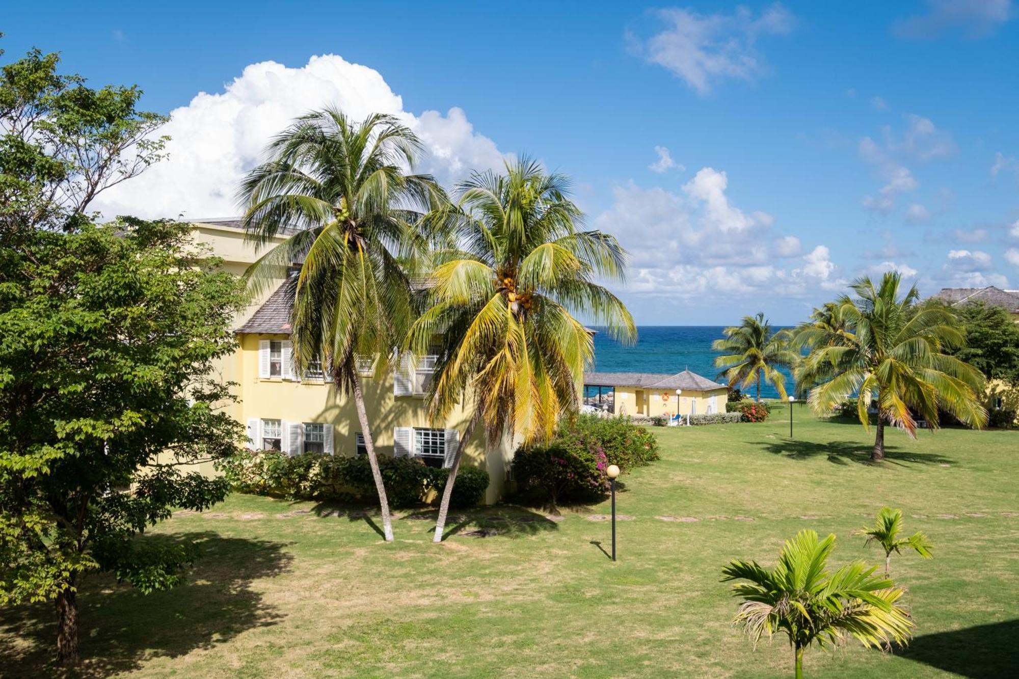 Jamaica Time Driftwood At Sea Palms 3Br 3Ba Condo In Ocho Rios With Pool And Beach Front With Views Only 10 Mins From Ochi Intl Airport Direct Flight From Miami St Mary Exterior photo