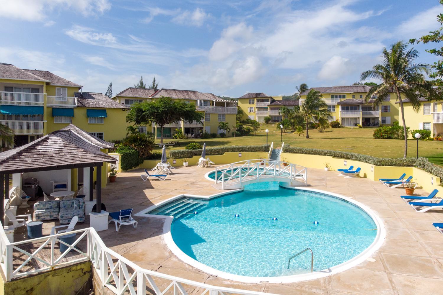 Jamaica Time Driftwood At Sea Palms 3Br 3Ba Condo In Ocho Rios With Pool And Beach Front With Views Only 10 Mins From Ochi Intl Airport Direct Flight From Miami St Mary Exterior photo